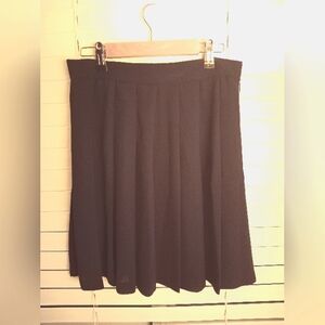 Elegant Black Women's  Pleated Mini Skirt